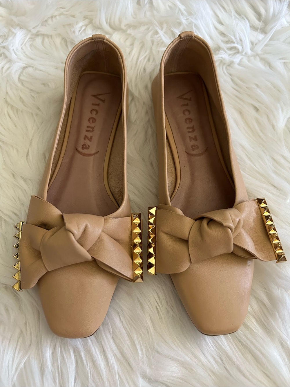 Vicenza Bow Square-Toe Flats